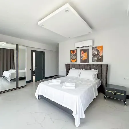 8 Sleeps Modern Designed Private Pool Luxury - Awz 315 빌라 페티예